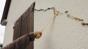 fissure maison inquiet